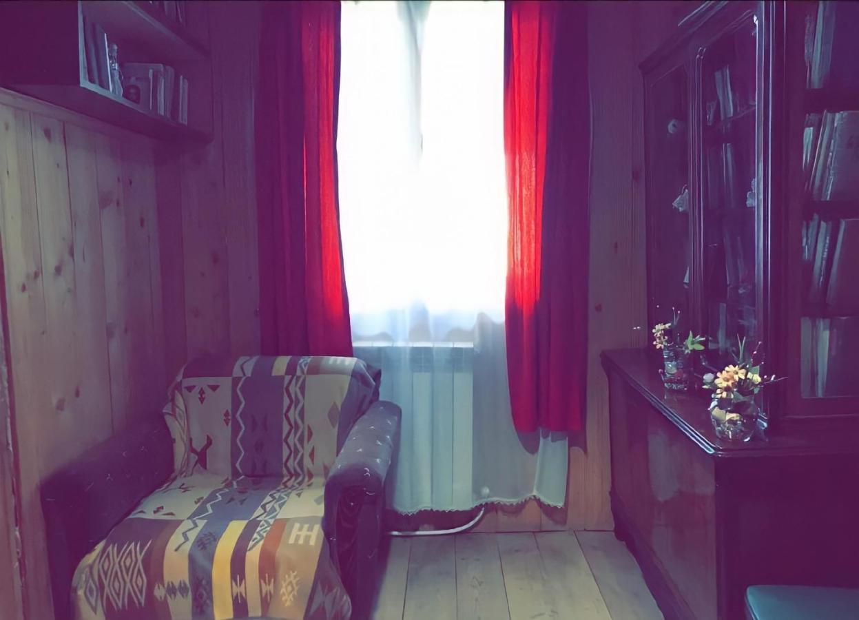 Guesthouse Greenside Borjomi Bagian luar foto